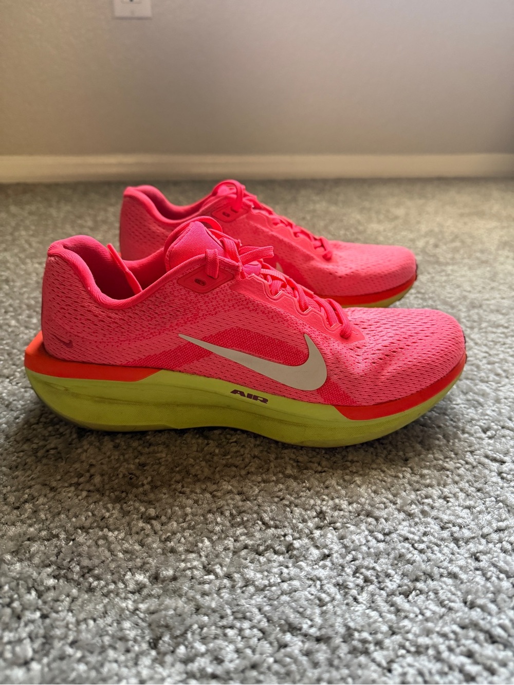 Nike Women's Winflo 11 Running Shoes Hot Pink/Neon Yellow Sz 8